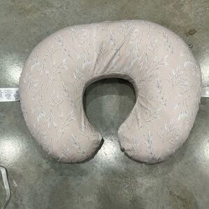 Boppy nurse pillow